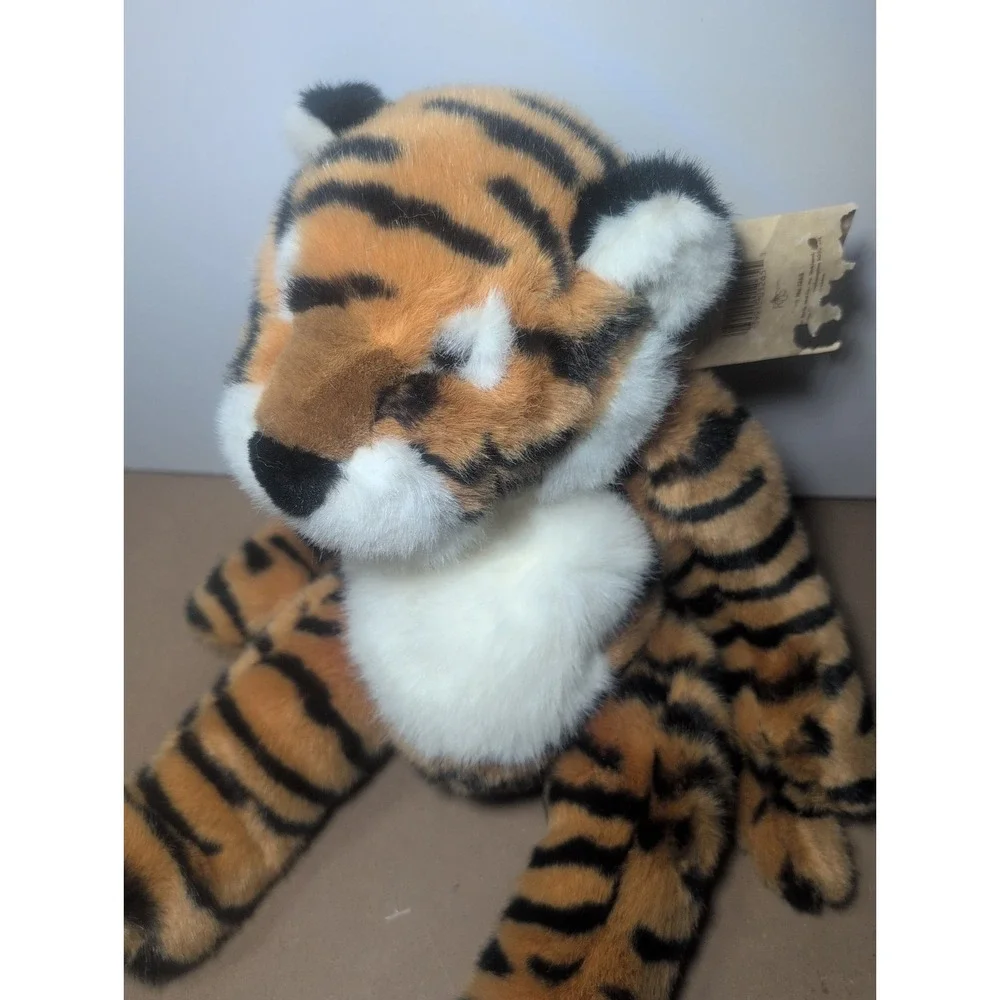 Vintage Russ Heartcraft Collection Tickles Tiger Plush Stuffed Animal 16in